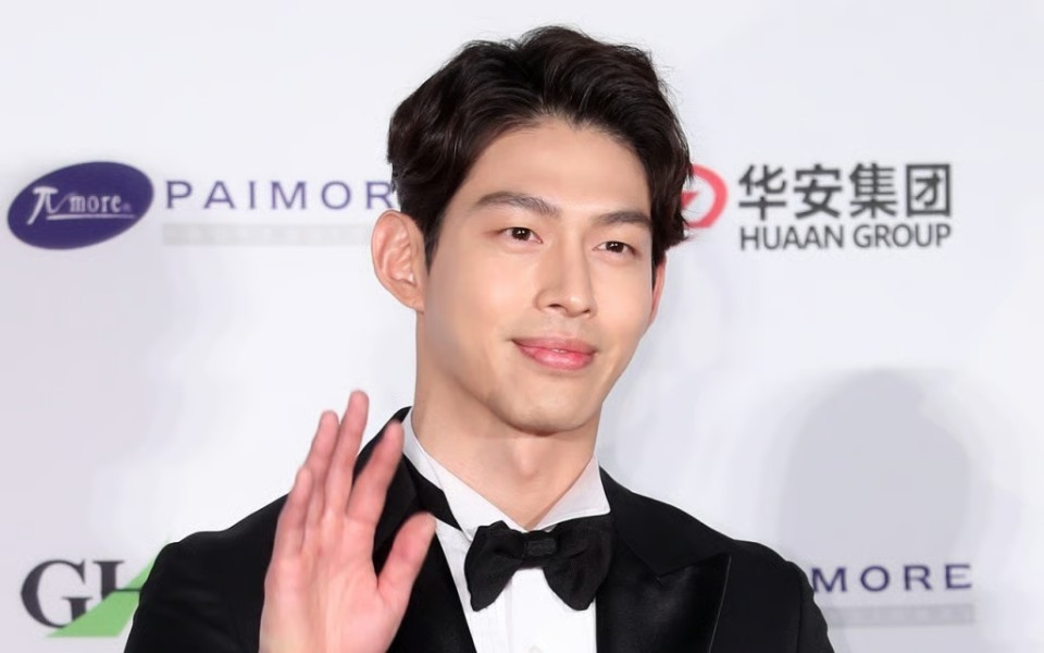 チェ・ジョンウォンがストーキングの疑いで接近禁止命令