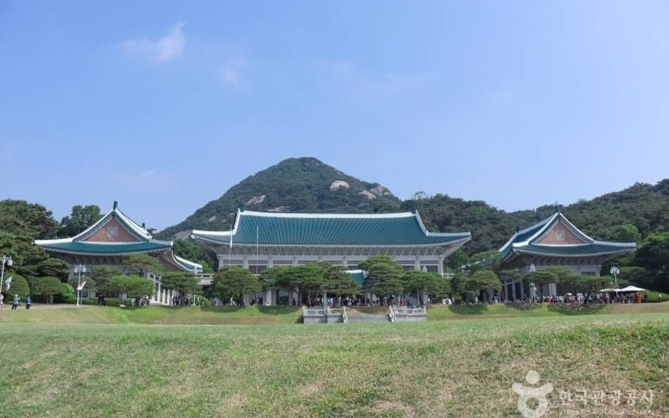 8月1日より青瓦台が移転のため観覧中止