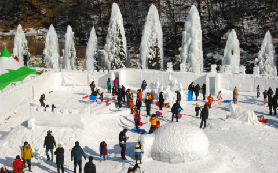 開催は旧正月連休まで！冬のお祭りで寒さを吹き飛ばそう！