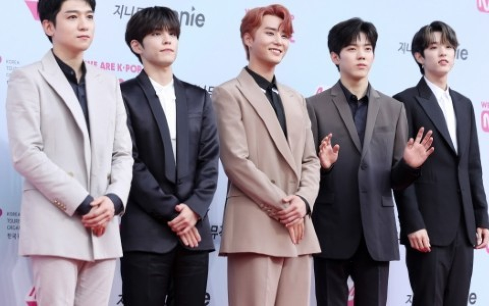 DAY6が活動一時休止を発表…カムバック前日にファン心配の声