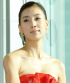 キム・ソヒョン、肩を出したドレスで注目浴びる 