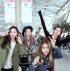 Wonder Girlsイェウン、友達との旅行写真公開..独特の空港ファッション