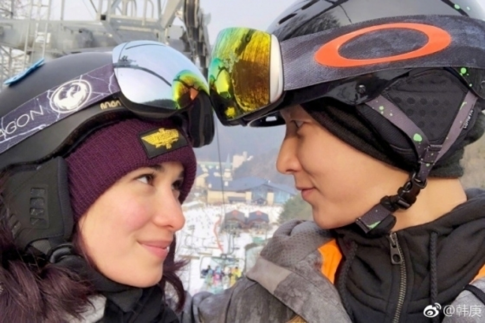 SUPER JUNIOR出身ハンギョン、空港デート写真が話題