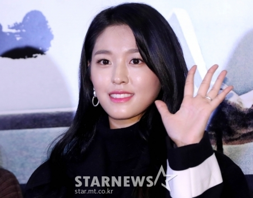ソリョン、合成写真に法的対応を宣言