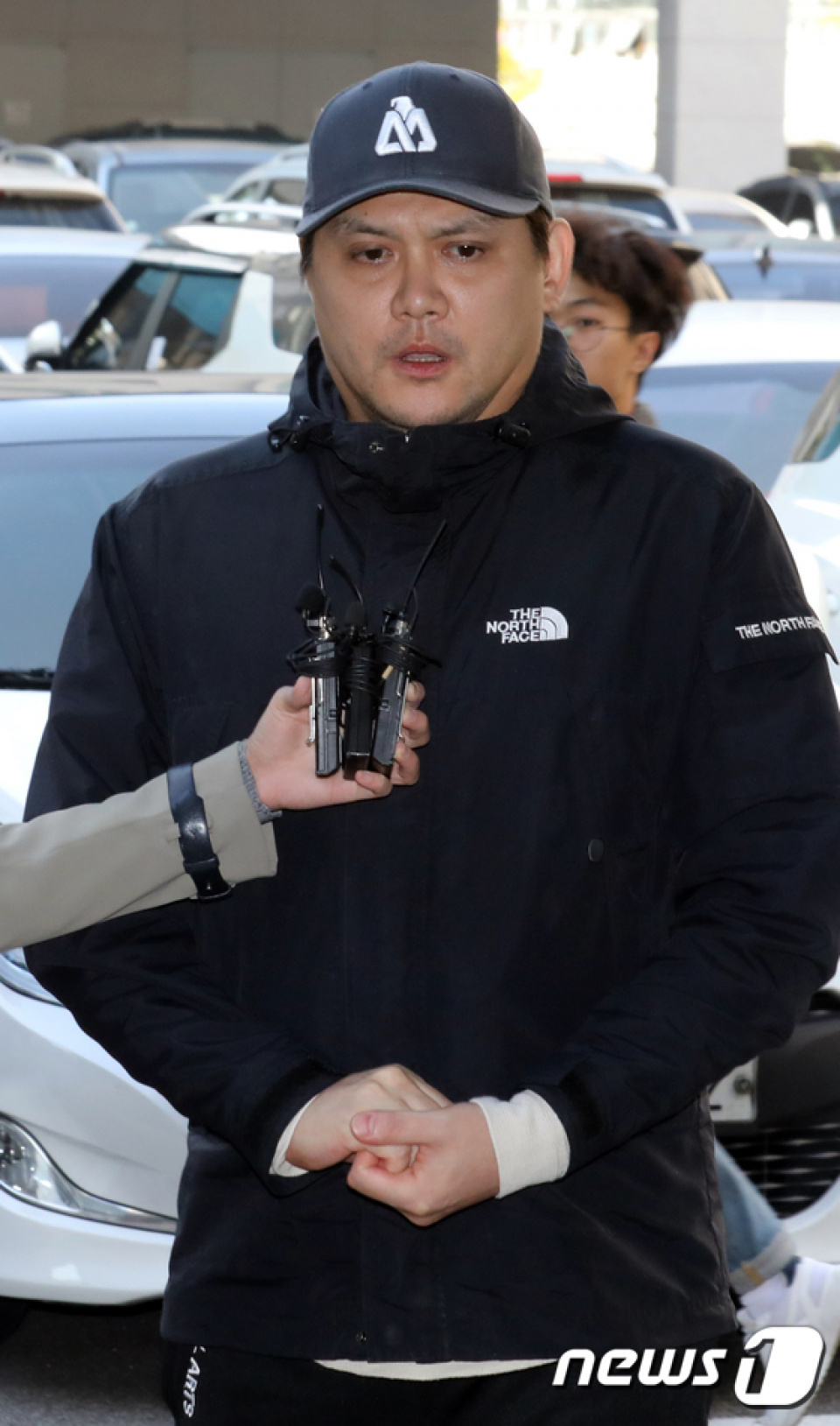 パク・ヘミの夫ファン・ミン、身柄拘束「私がすべて悪い」