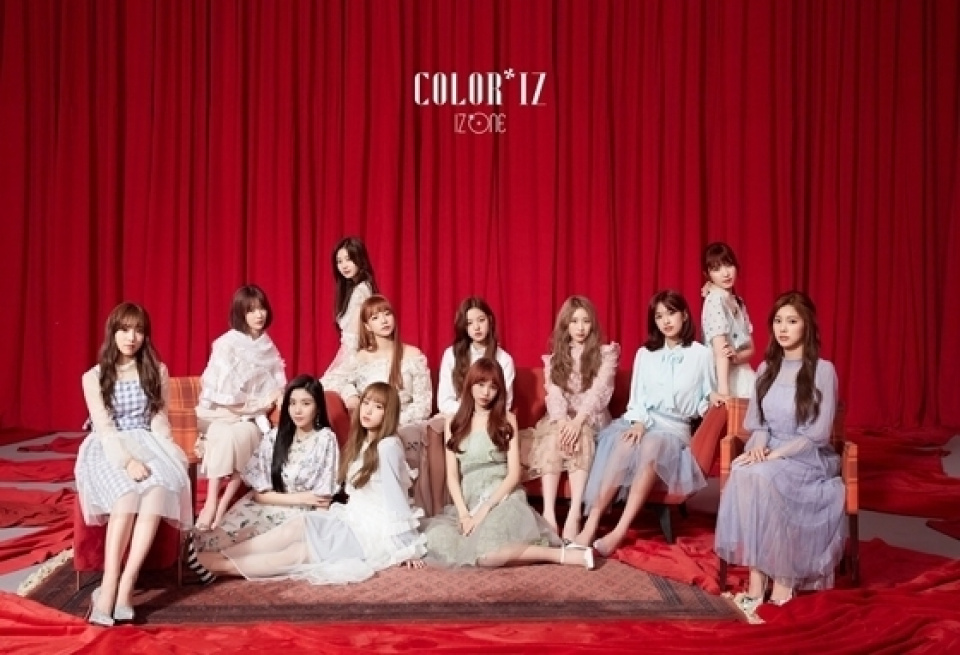  IZ *ONE、日本タワーレコード・オリコンチャート1位に