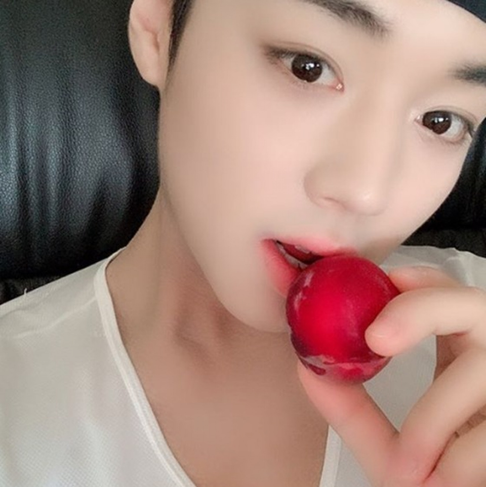 パク・ジフン、美少女のような可愛らしさが話題