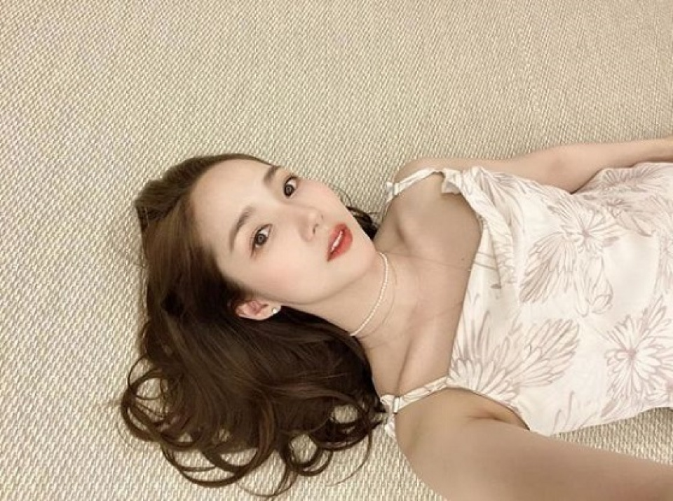 パク・ミニョン、ノースリーブワンピの可憐な姿でファン魅了