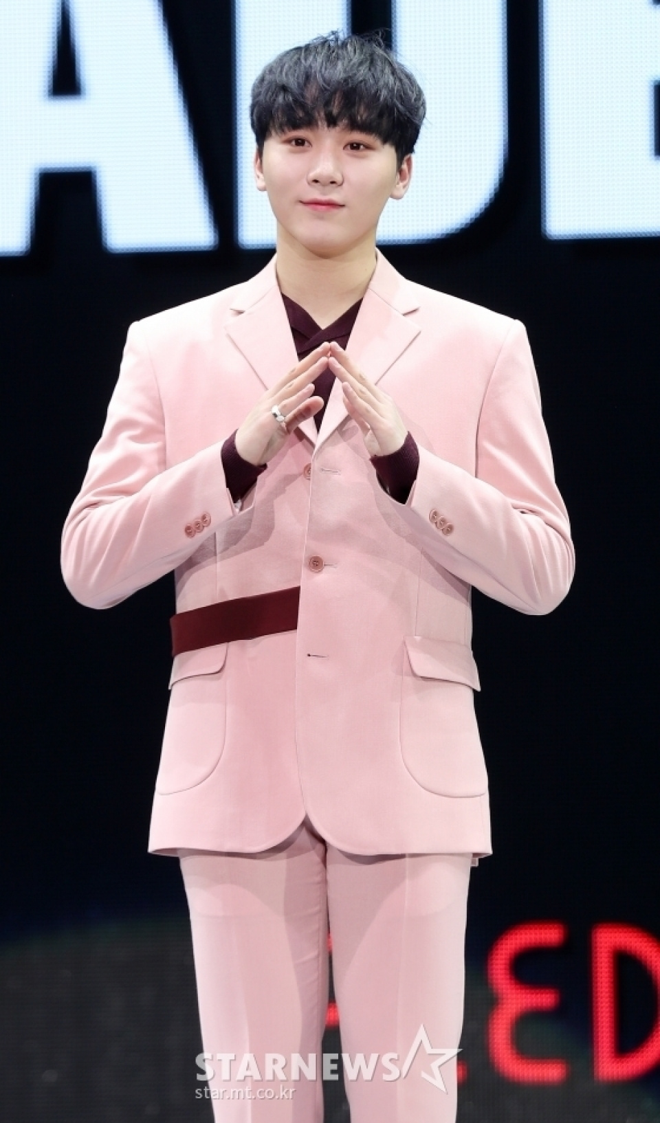 SEVENTEENスングァン、足首の靭帯損傷で手術