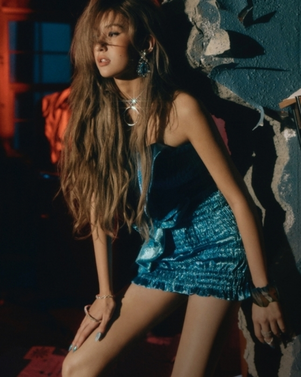 チョン・ソミ、インタースコープと契約締結…本格的なアメリカ進出へ