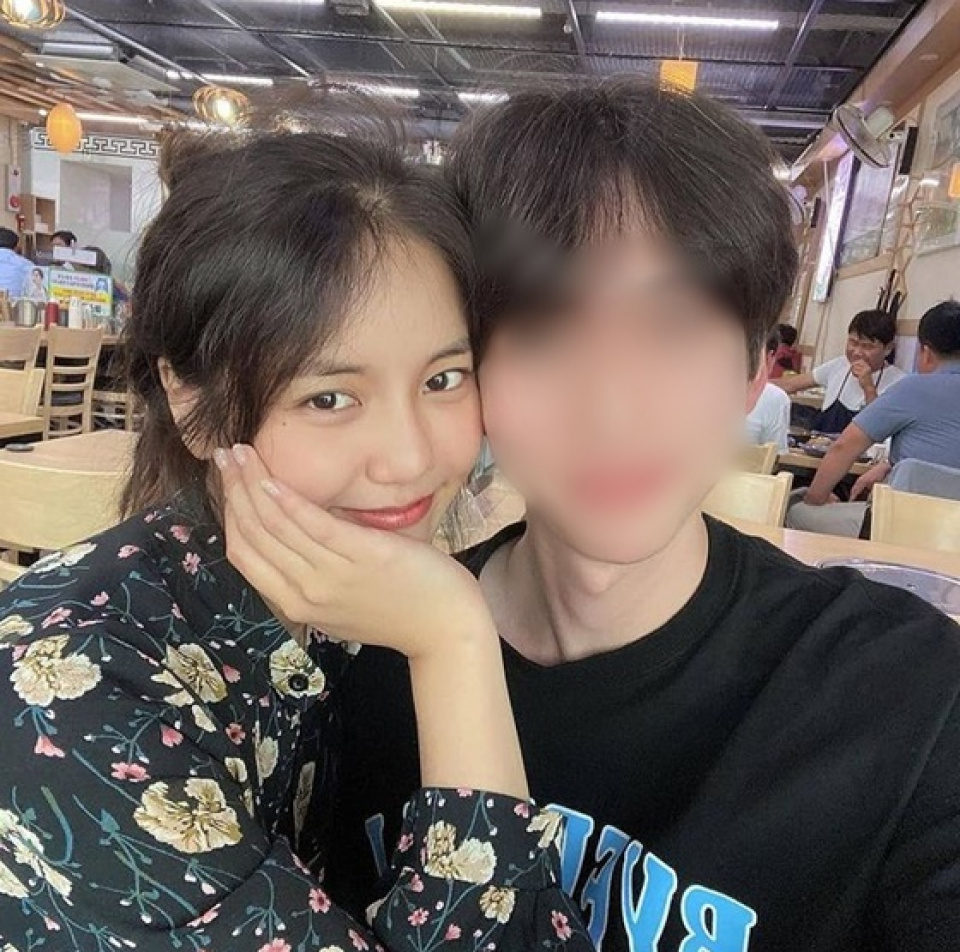 AOAヘジョン、男性との親しげな写真をアップ…すぐに削除