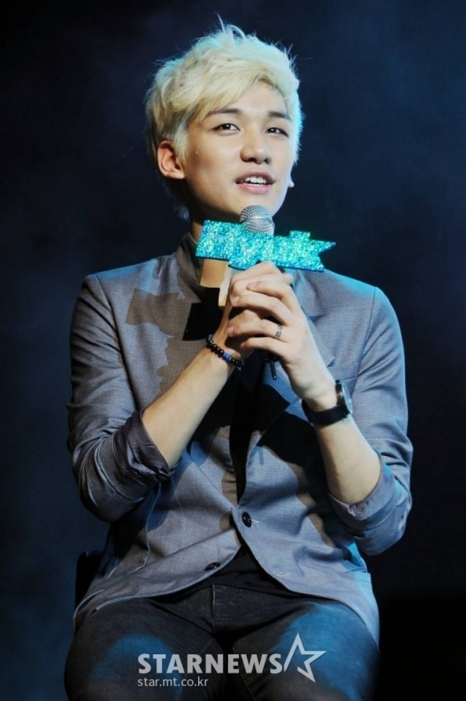 VIXXのHYUK、10年共にしたJellyfishを離れ新たなスタート