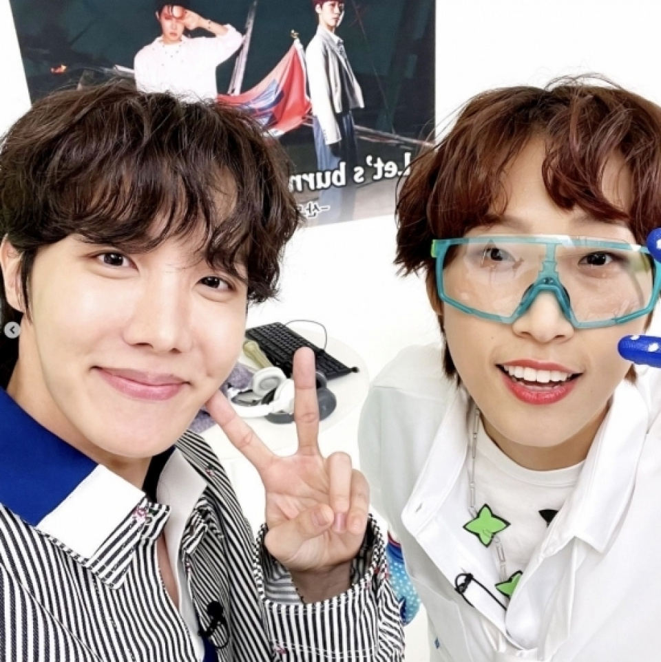 ジェジェ、J-HOPEとの写真に反響
