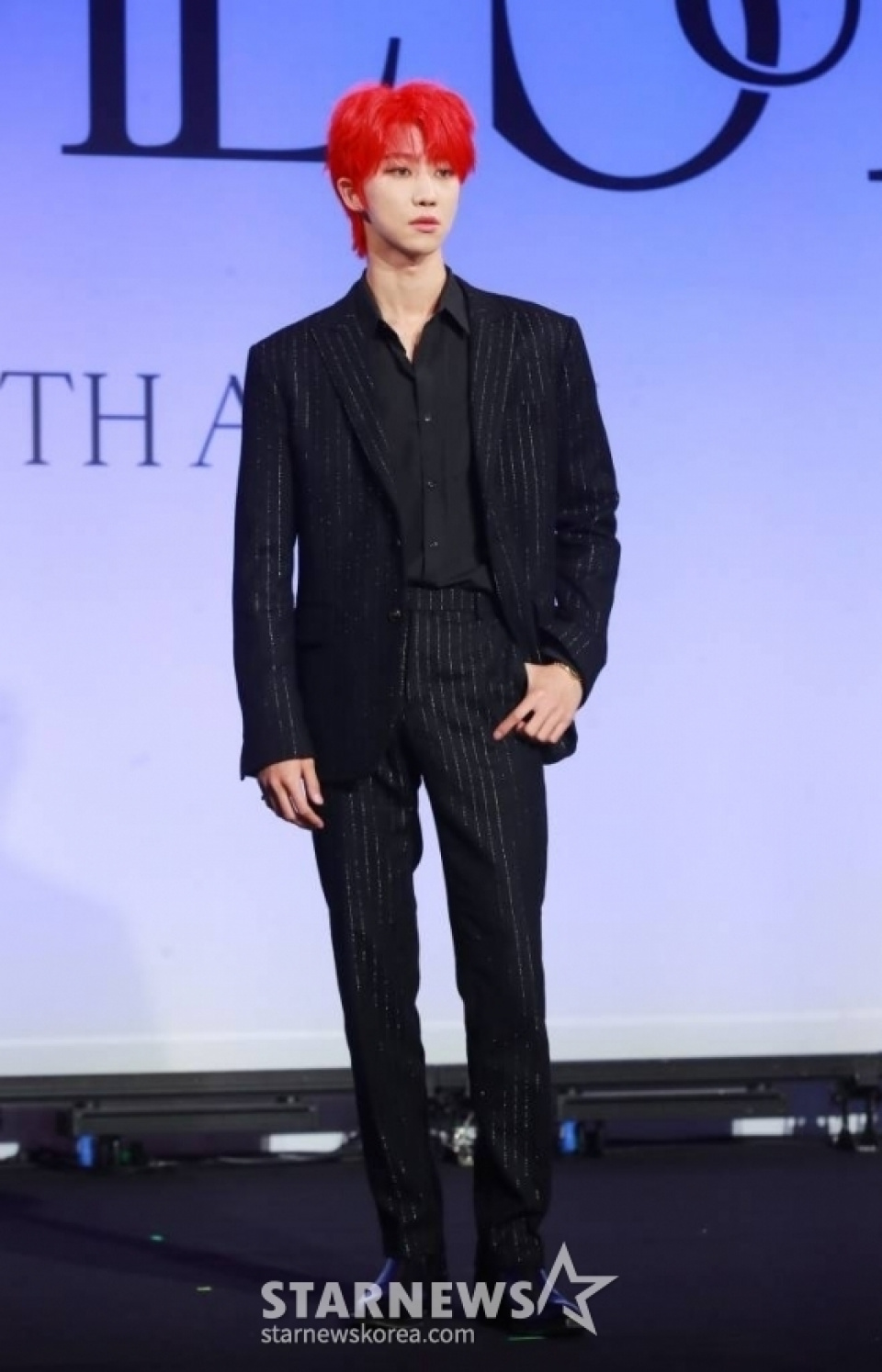 SEVENTEENのTHE8、鎖骨骨折にも活動への強い意志示す…「補助具を着用」 