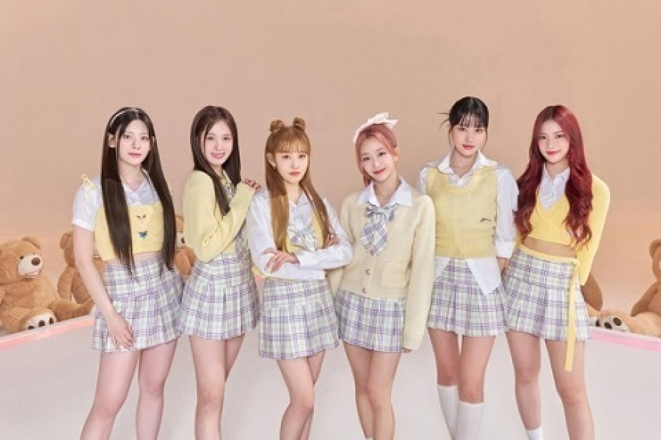 STAYC、4月に日本でカムバック確定…「Teddy Bear」発売