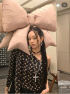 ヘリ、ジャカルタのファンを魅了した人形のような美貌