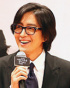 ペ・ヨンジュン、元気な姿で出版記念会に出席