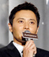 予備新郎チャン・ドンゴン、ファンミーティングで愛のセレナーデを歌う