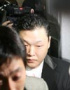 【兵役不正疑惑】 PSY、沈痛な表情 