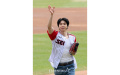 NCTのジャニー、プロ野球LGツインズのホームゲームで勝利祈願の始球