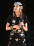 GirlsAward 2011 Autumn/Winter【2NE1(DARA)】