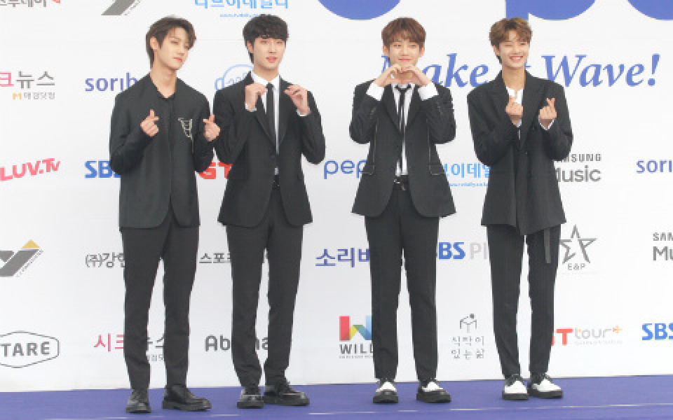 2018 SORIBADA BEST K-MUSIC AWARDS ブルーカーペット（1）