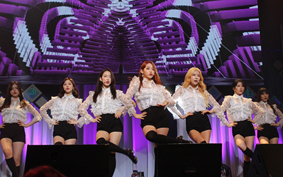 gugudan『1st Showcase & Fanmeeting “Dear Friend”』