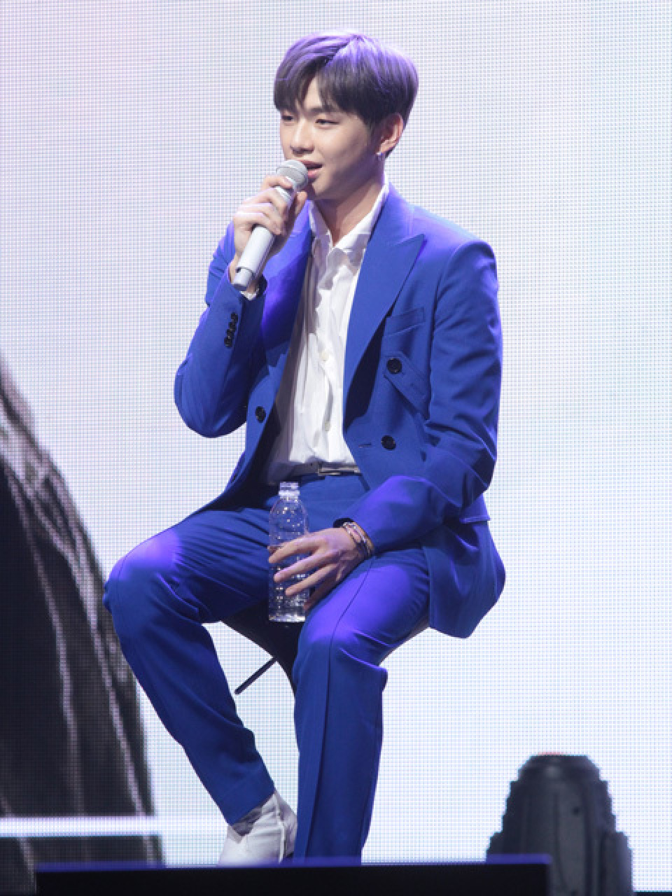 カン・ダニエル ソロアルバム『color on me』ショーケース