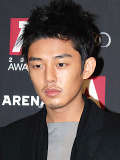 2010年韓国代表‘粋な男'に与えられる「A-Awards」